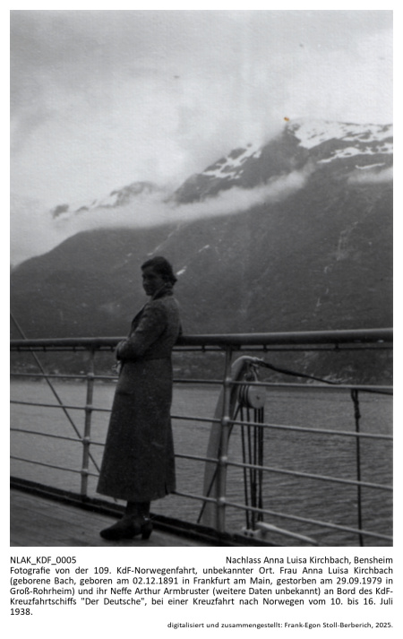 Kennung: NLAK_KDF_0005.jpg; Fotografie von der 109. KdF-Norwegenfahrt, unbekannter Ort. Frau Anna Luisa Kirchbach (geborene Bach, geboren am 02.12.1891 in Frankfurt am Main, gestorben am 29.09.1979 in Groß-Rohrheim) und ihr Neffe Arthur Armbruster (weitere Daten unbekannt) an Bord des KdF-Kreuzfahrtschiffs 